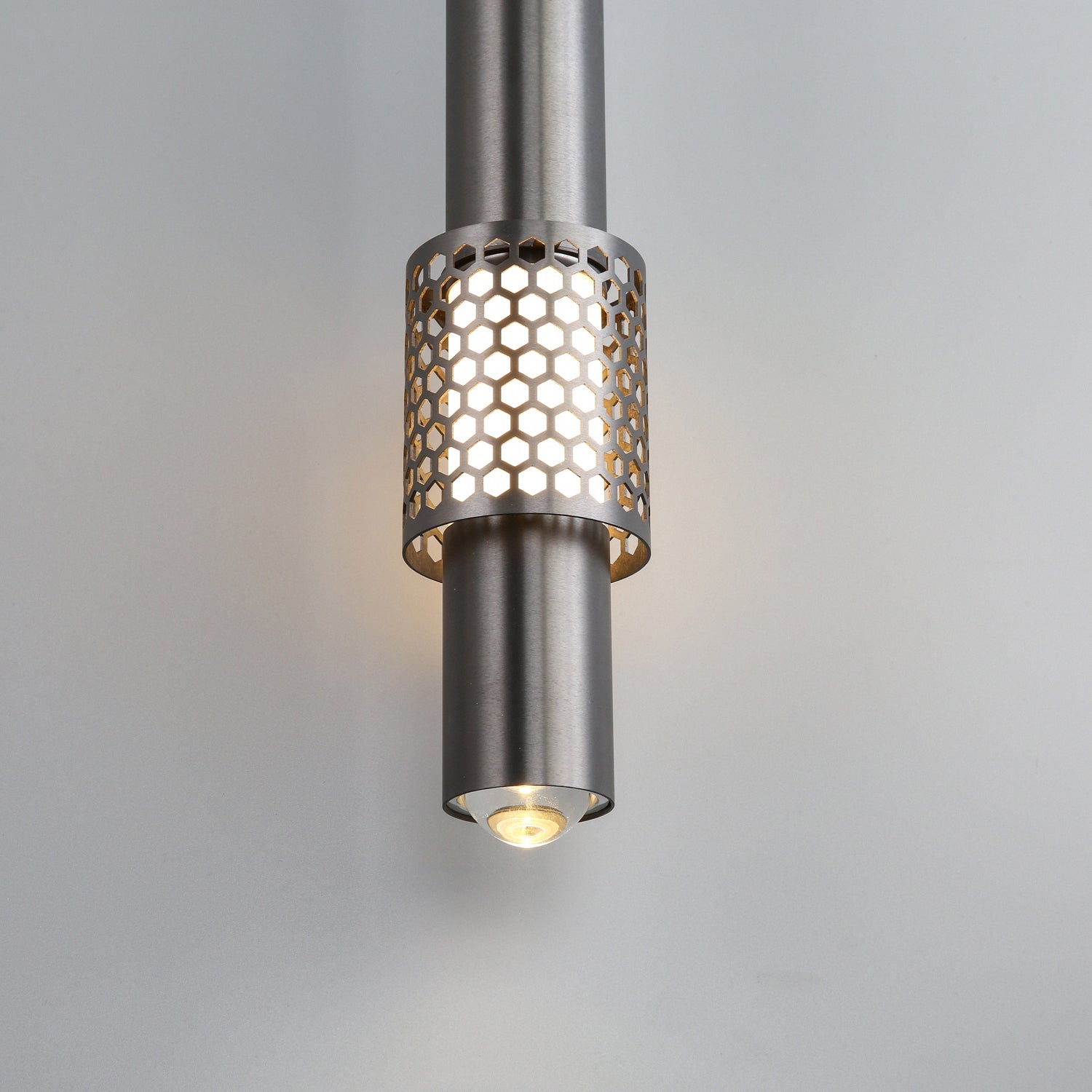 Cylindrical Hollow Mesh Pendant Light