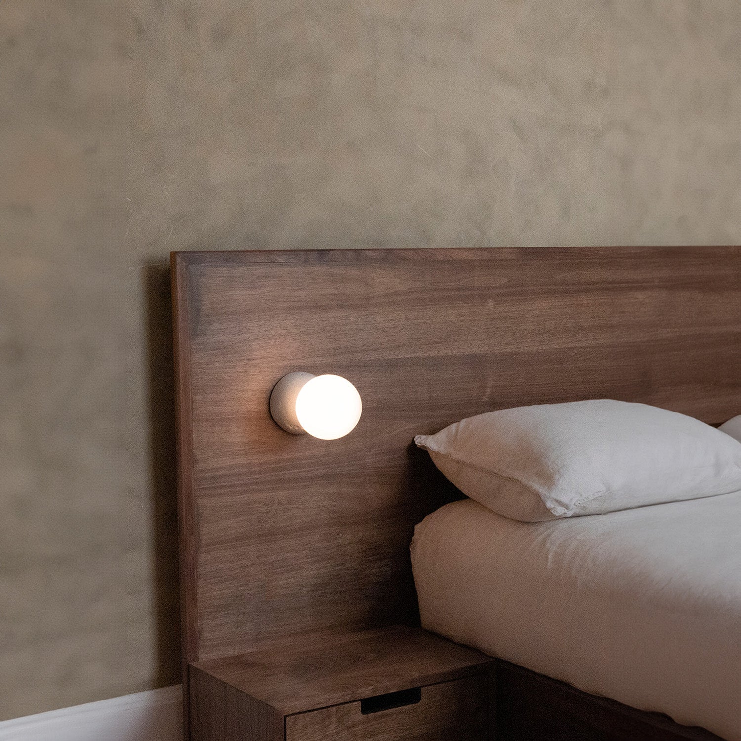 Origo Wall Lamp