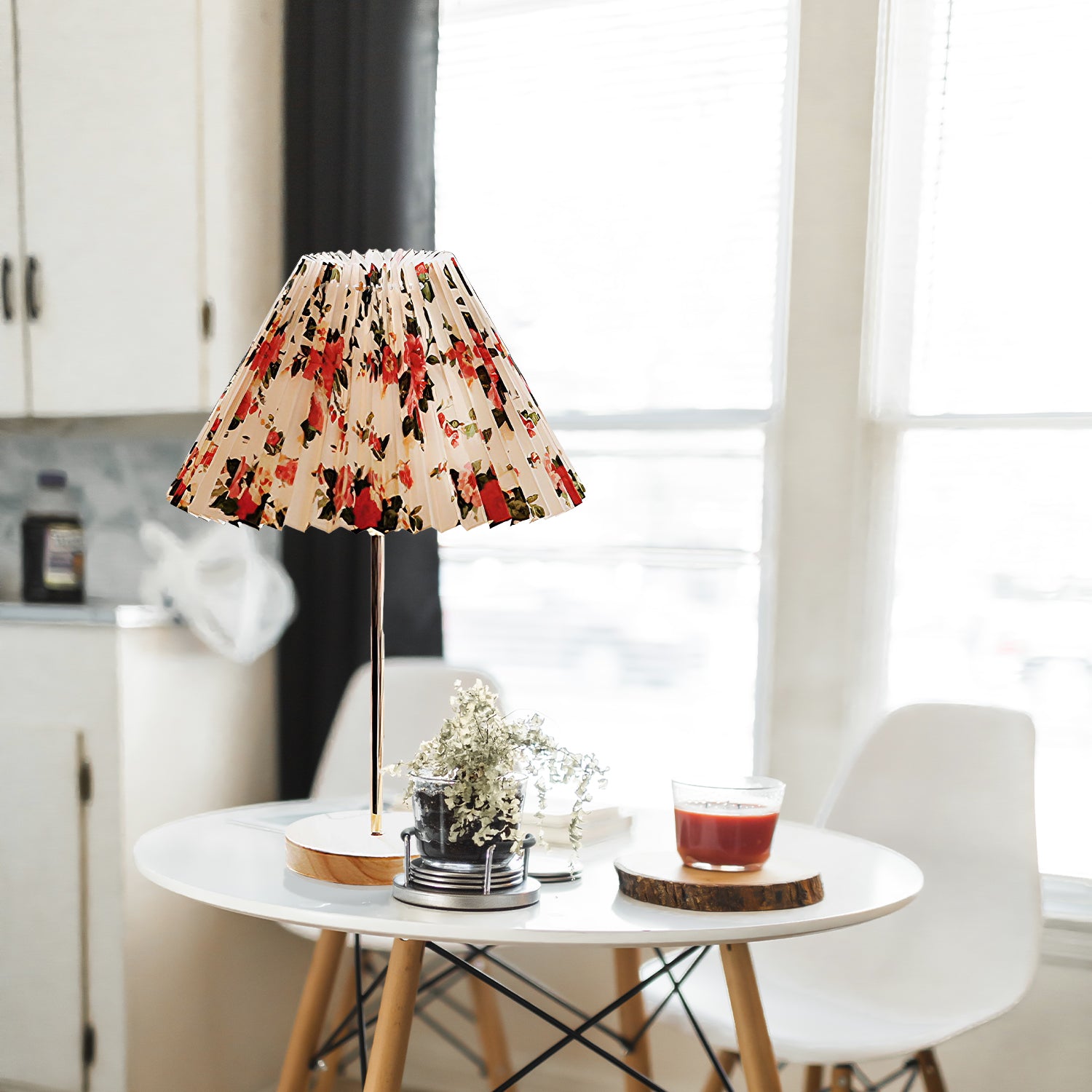 Blossom Pleat Accent Table Lamp