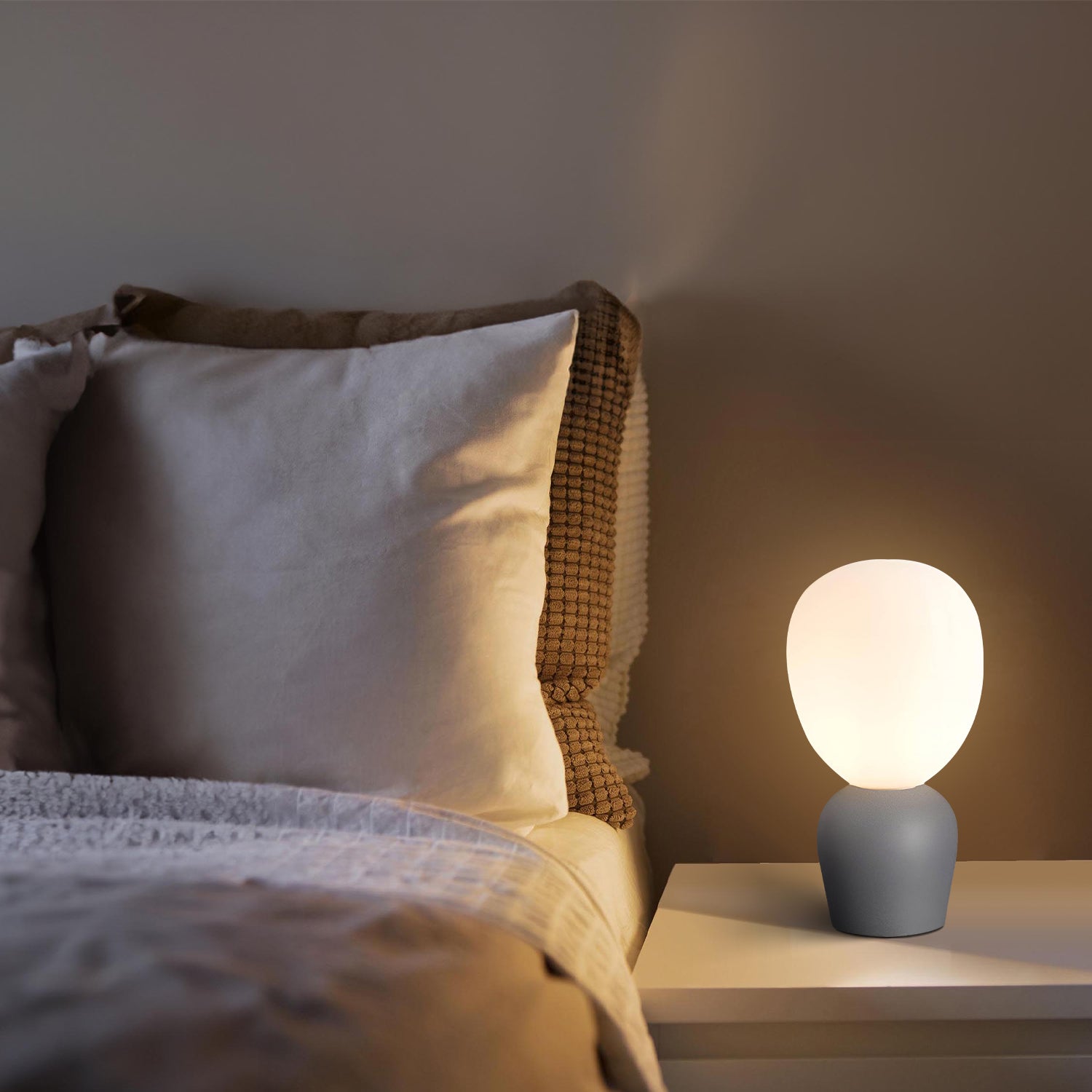 Eclipse Glow Table Lamp