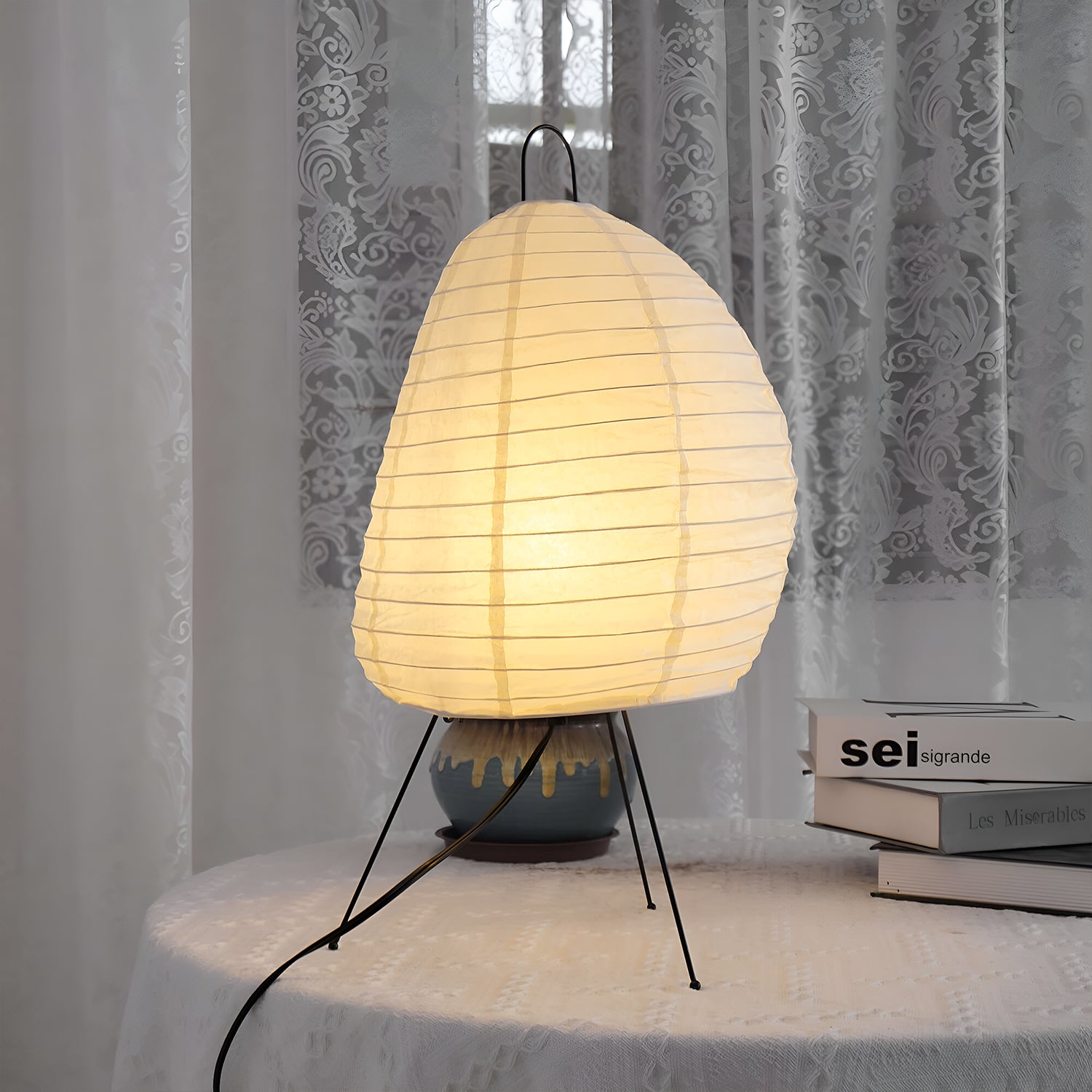 Akari 1N Table Lamp